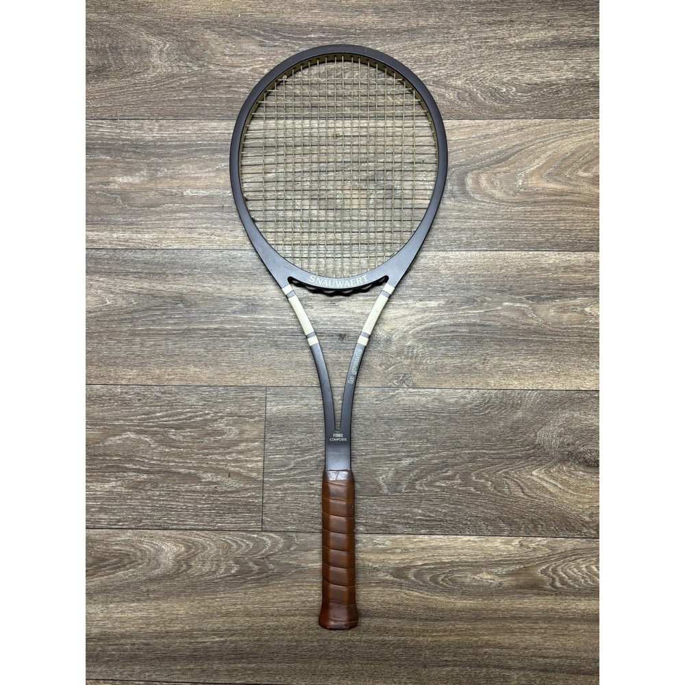 Vintage 70-80s Snauwaert La Grande Fibre Composite Tennis Racket  Brown